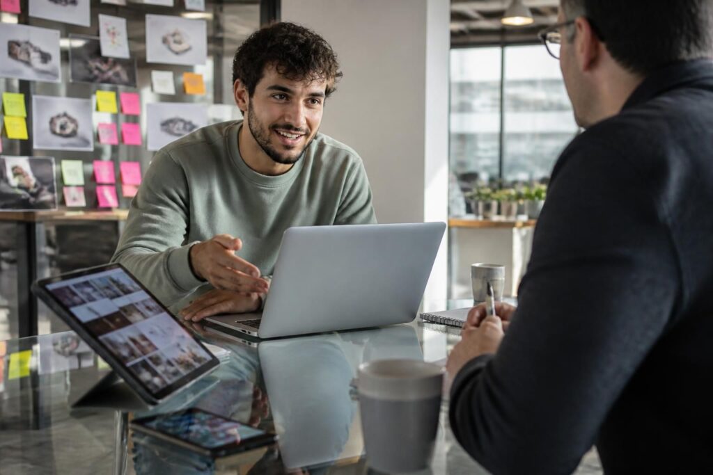 découvrez comment trouver un créateur ugc adapté à votre marque pour booster votre visibilité et engager votre audience efficacement.