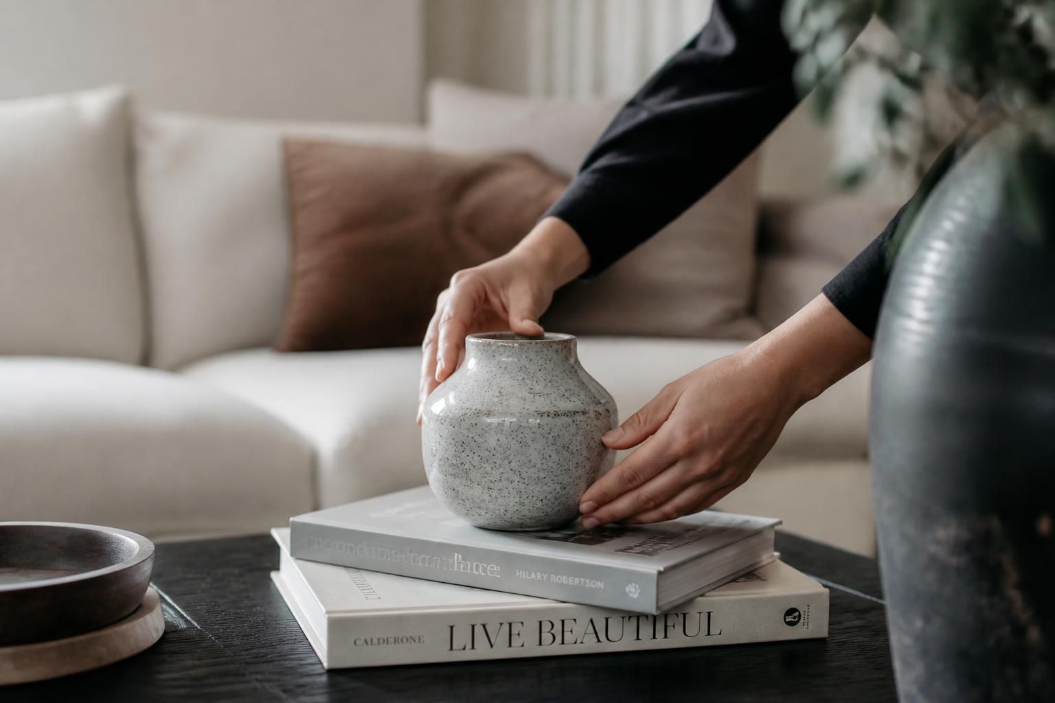 découvrez comment utiliser l'ugc en décoration pour susciter l'envie et inspirer sans dévoiler votre showroom.